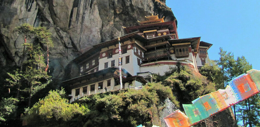 Descubre el Monasterio Taktsang (Nido de Tigre) en Bután: Una Aventura en las Alturas